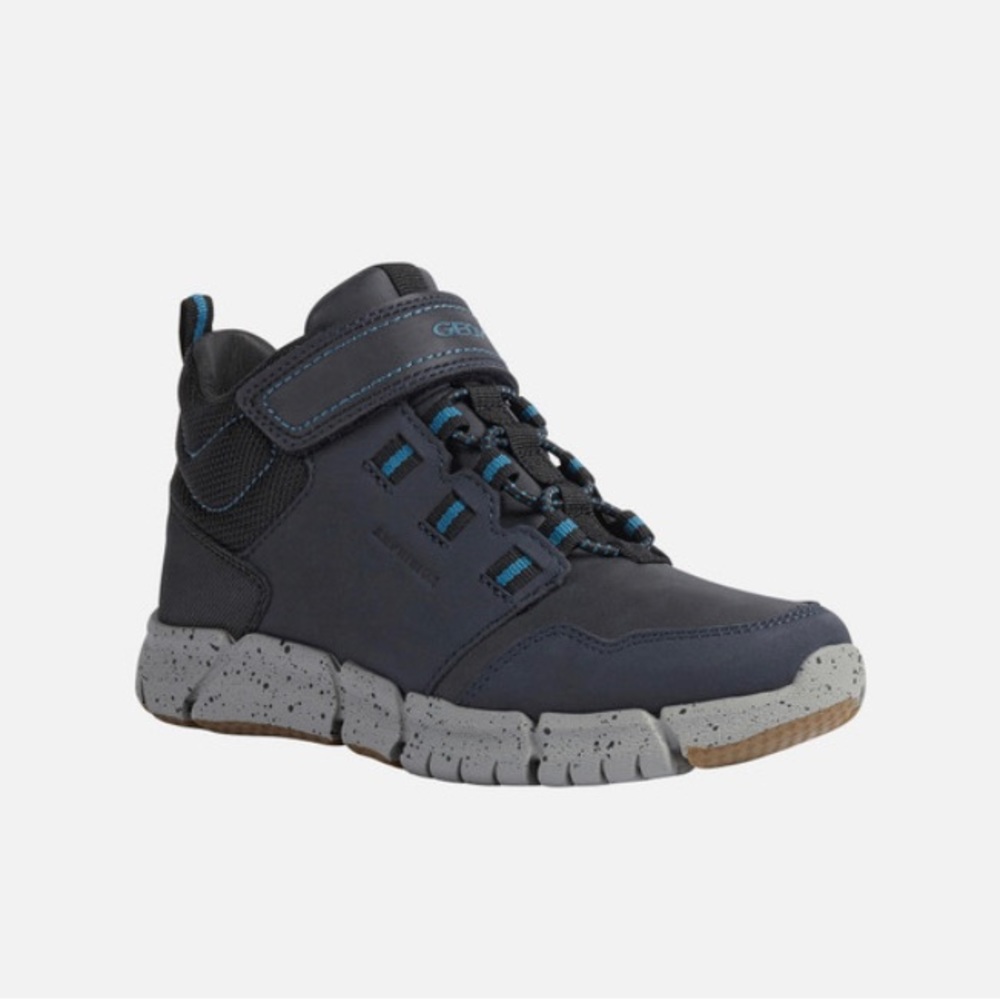 Geox waterproof warm boots 4 US